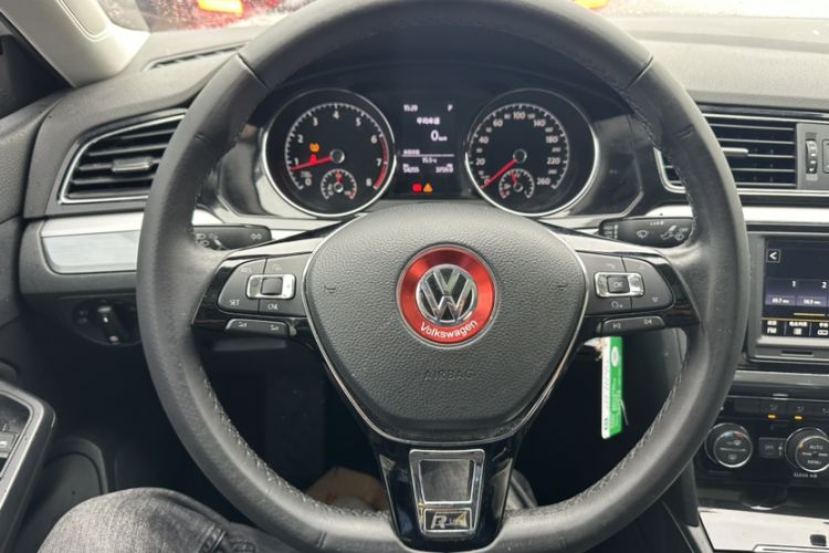 Used Volkswagen Lamando 2017 280TSI DSG Comfort Edition Interior 11