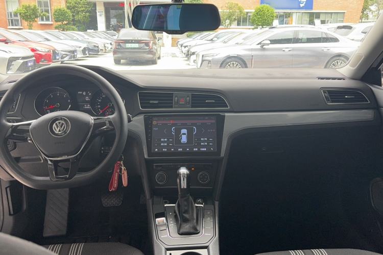 Used Volkswagen Lamando 2017 230TSI DSG Fashion Edition Interior 3