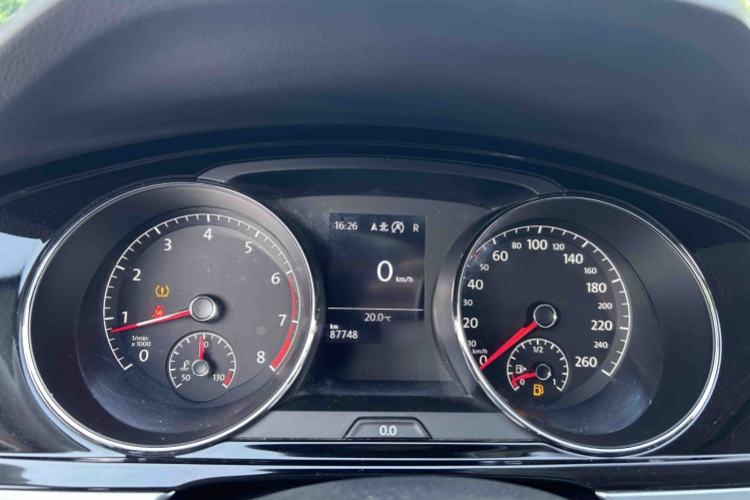 Used Volkswagen Lamando 2017 280TSI DSG Comfort Edition Interior 3