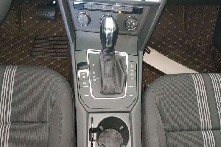 Used Volkswagen Lamando 2017 230TSI DSG Fashion Edition Interior 4
