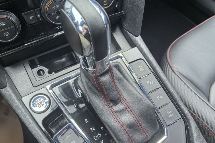 Used Volkswagen Lamando 2017 2.0T GTS Interior 6