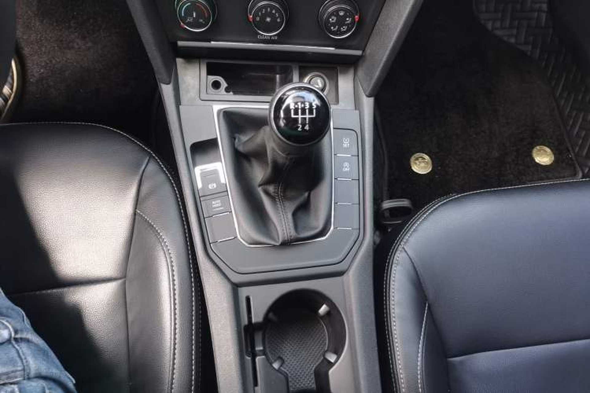 Used Volkswagen Lamando 2017 230TSI Manual Trend Edition Interior 6