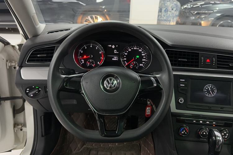 Used Volkswagen Lamando 2017 230TSI DSG Fashion Edition Interior 9