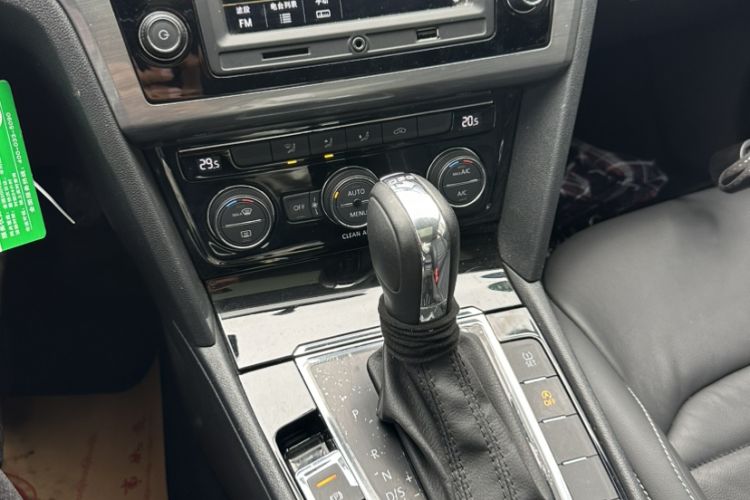 Used Volkswagen Lamando 2017 280TSI DSG Comfort Edition Interior 9