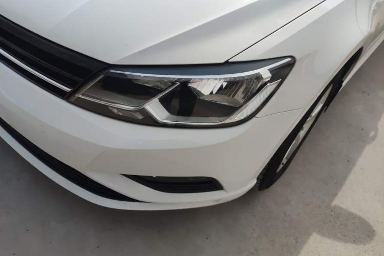 Used Volkswagen Lamando 2017 230TSI DSG Fashion Edition Left Front Headlight