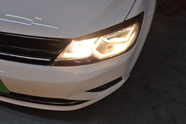 Used Volkswagen Lamando 2017 280TSI DSG Comfort Edition Left Front Headlight