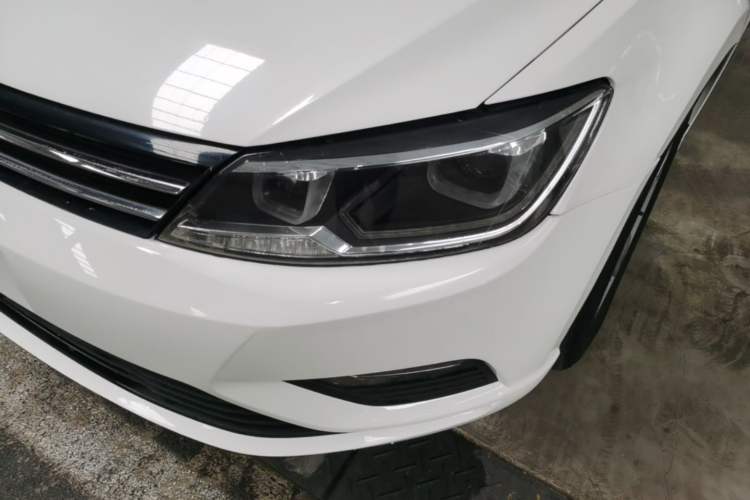 Used Volkswagen Lamando 2017 230TSI DSG Fashion Edition Left Front Headlight