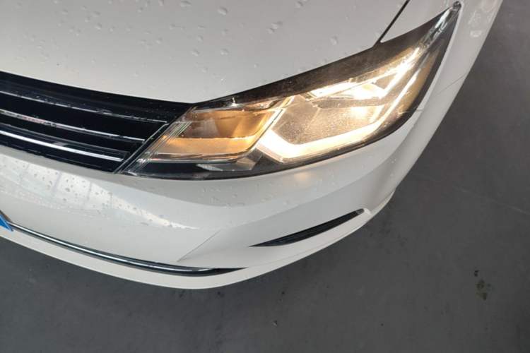 Used Volkswagen Lamando 2017 280TSI DSG Comfort Edition Left Front Headlight