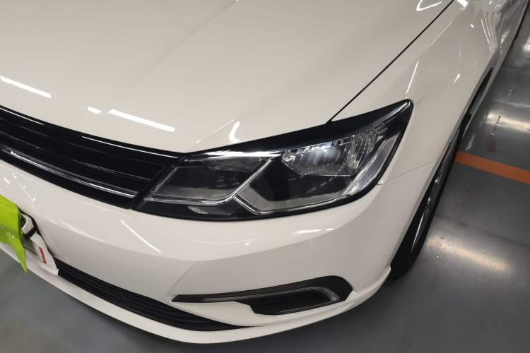 Used Volkswagen Lamando 2017 230TSI DSG Fashion Edition Left Front Headlight