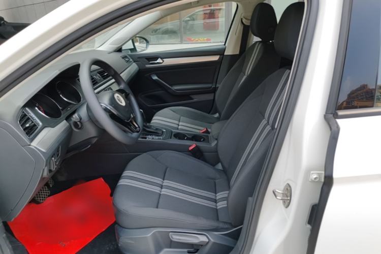 Used Volkswagen Lamando 2017 230TSI DSG Fashion Edition Left Front Seat
