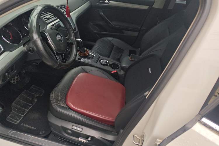 Used Volkswagen Lamando 2017 230TSI DSG Fashion Edition Left Front Seat