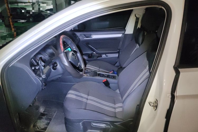 Used Volkswagen Lamando 2017 230TSI DSG Fashion Edition Left Front Seat