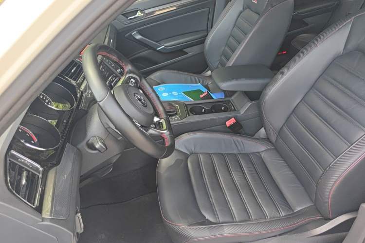 Used Volkswagen Lamando 2017 2.0T GTS Left Front Seat