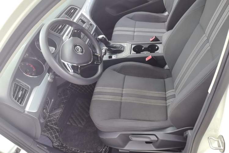 Used Volkswagen Lamando 2017 230TSI DSG Fashion Edition Left Front Seat