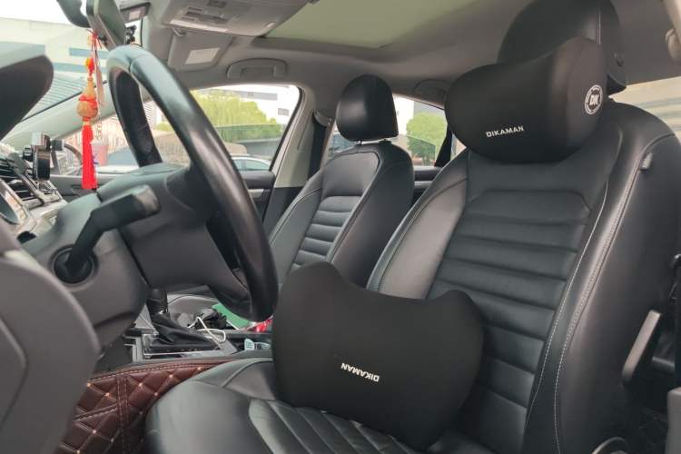 Used Volkswagen Lamando 2017 280TSI DSG Comfort Edition Left Front Seat