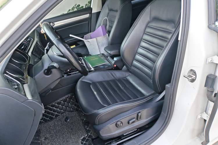 Used Volkswagen Lamando 2017 280TSI DSG Luxury Edition Left Front Seat