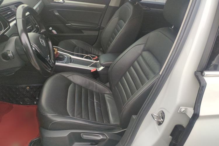 Used Volkswagen Lamando 2017 280TSI DSG Comfort Edition Left Front Seat