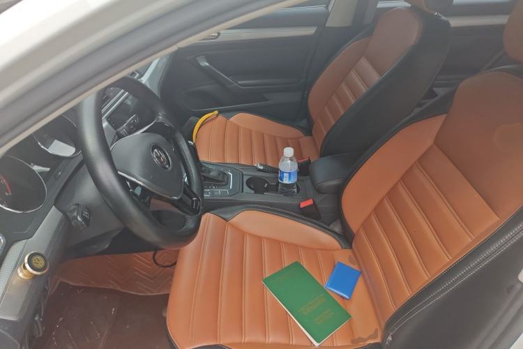 Used Volkswagen Lamando 2017 230TSI DSG Fashion Edition Left Front Seat