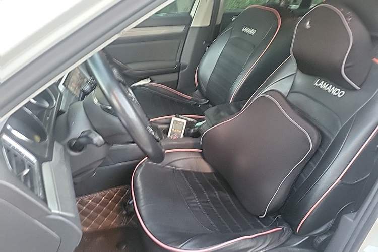 Used Volkswagen Lamando 2017 230TSI DSG Fashion Edition Left Front Seat