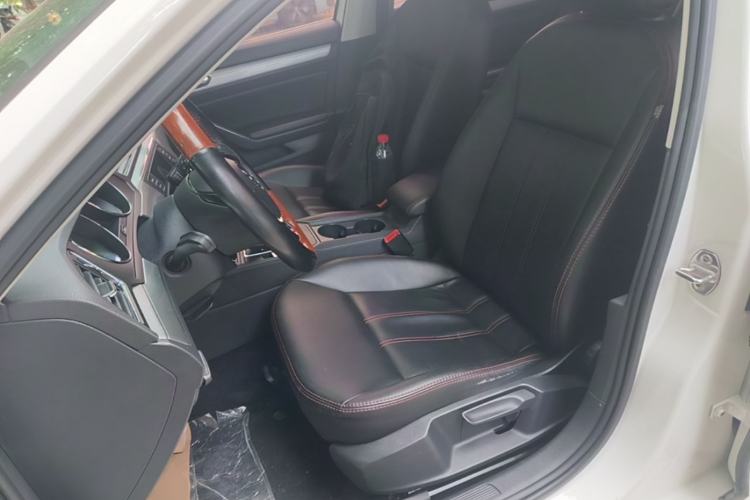 Used Volkswagen Lamando 2017 230TSI DSG Fashion Edition Left Front Seat