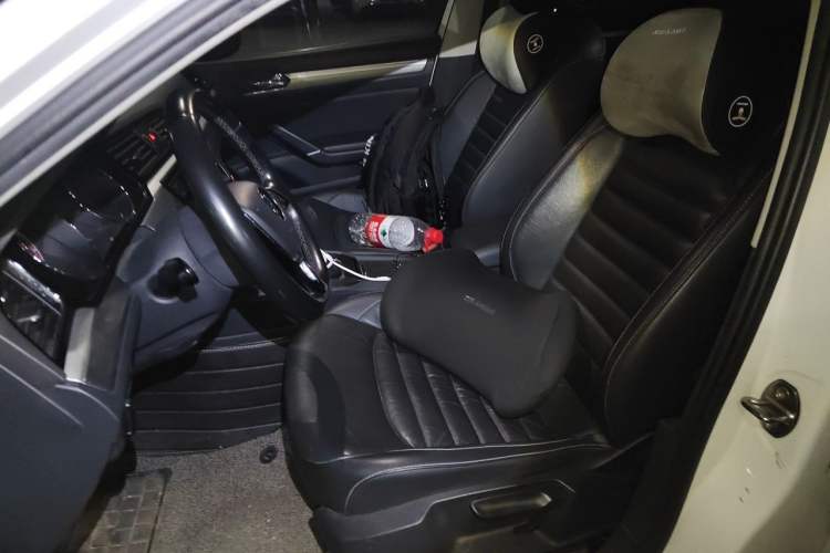 Used Volkswagen Lamando 2017 280TSI DSG Comfort Edition Left Front Seat
