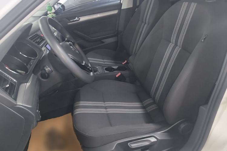 Used Volkswagen Lamando 2017 230TSI DSG Fashion Edition Left Front Seat