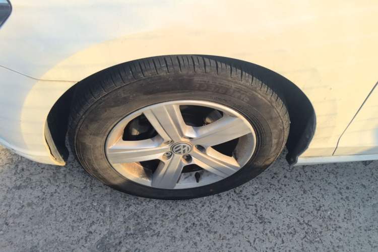 Used Volkswagen Lamando 2017 230TSI DSG Fashion Edition Left Front Wheel Hub