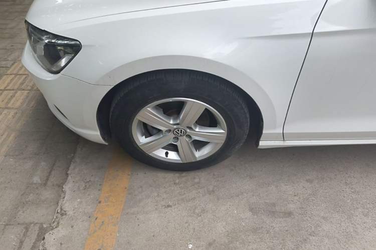 Used Volkswagen Lamando 2017 230TSI DSG Fashion Edition Left Front Wheel Hub