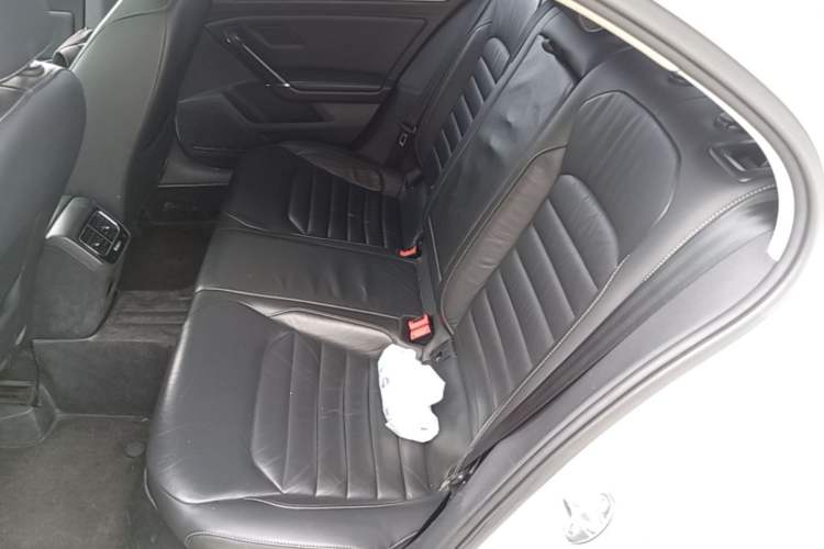 Used Volkswagen Lamando 2017 280TSI DSG Comfort Edition Left Rear Seat
