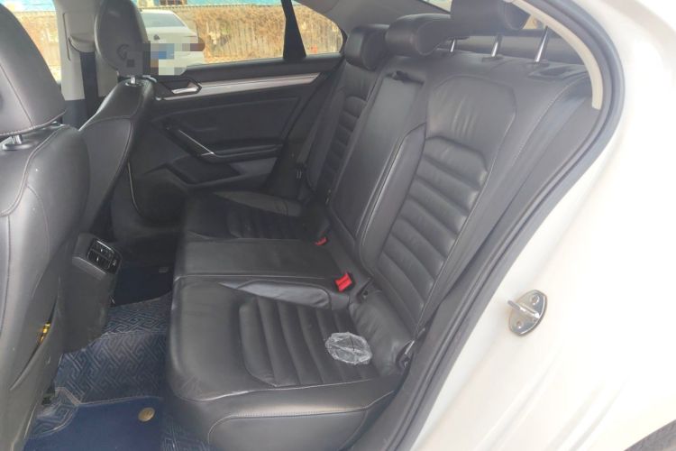 Used Volkswagen Lamando 2017 280TSI DSG Comfort Edition Left Rear Seat