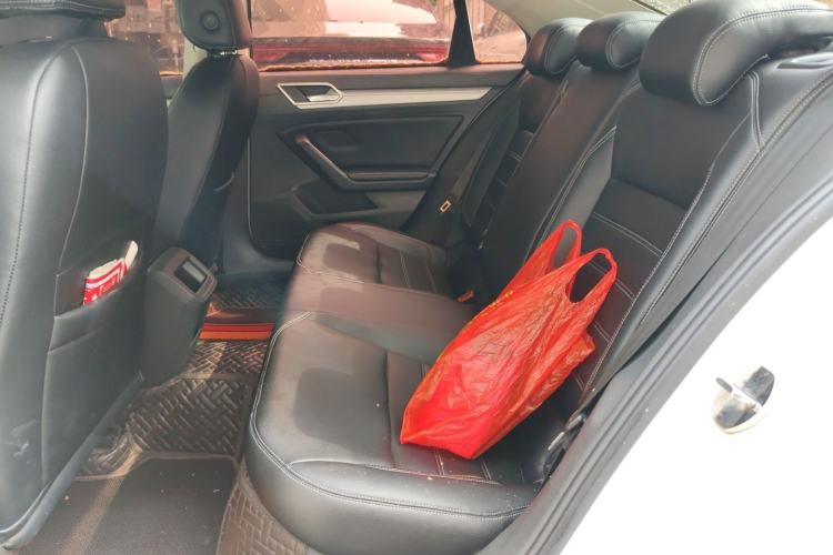 Used Volkswagen Lamando 2017 230TSI DSG Fashion Edition Left Rear Seat