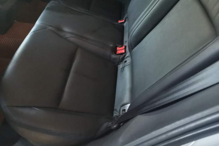 Used Volkswagen Lamando 2017 230TSI DSG Fashion Edition Left Rear Seat