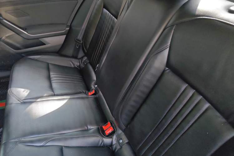 Used Volkswagen Lamando 2017 230TSI DSG Fashion Edition Left Rear Seat