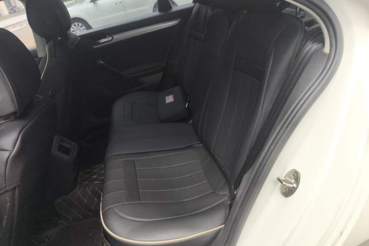 Used Volkswagen Lamando 2017 230TSI DSG Fashion Edition Left Rear Seat
