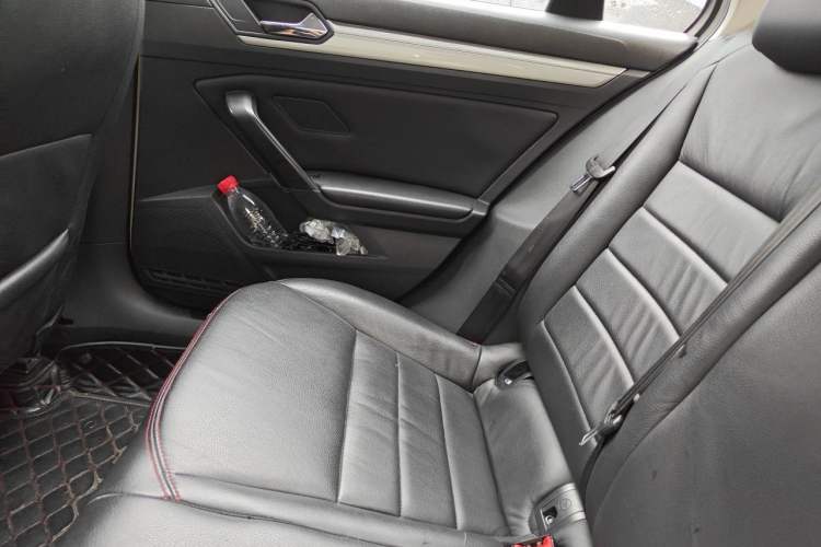 Used Volkswagen Lamando 2017 230TSI DSG Fashion Edition Left Rear Seat