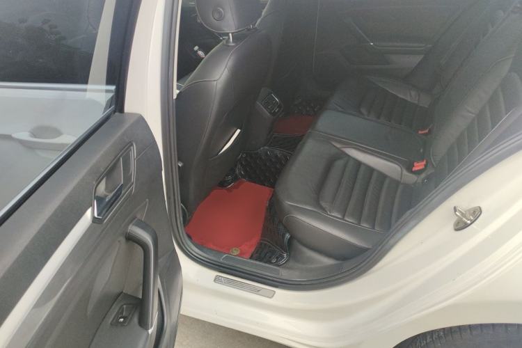 Used Volkswagen Lamando 2017 280TSI DSG Comfort Edition Left Rear Seat