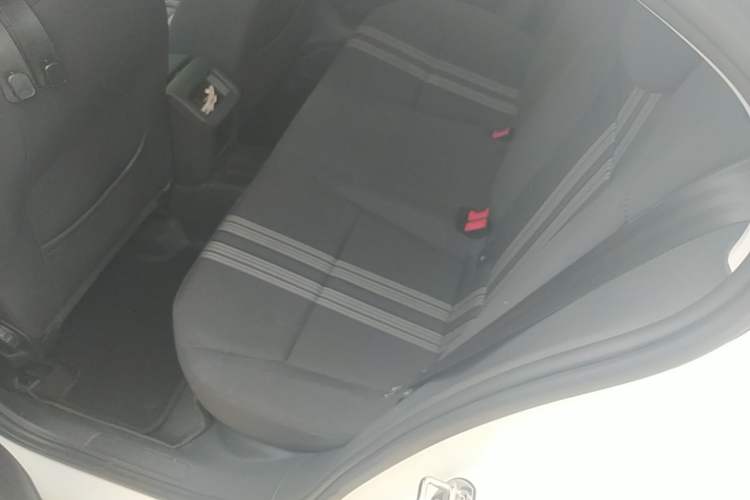 Used Volkswagen Lamando 2017 230TSI DSG Fashion Edition Left Rear Seat