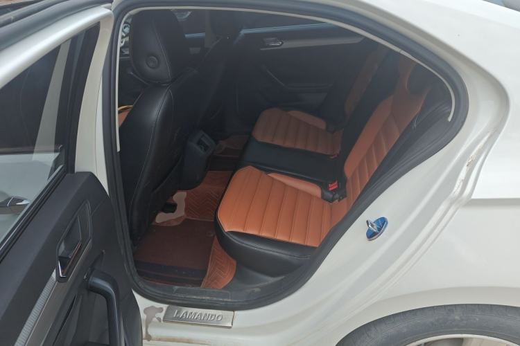 Used Volkswagen Lamando 2017 230TSI DSG Fashion Edition Left Rear Seat