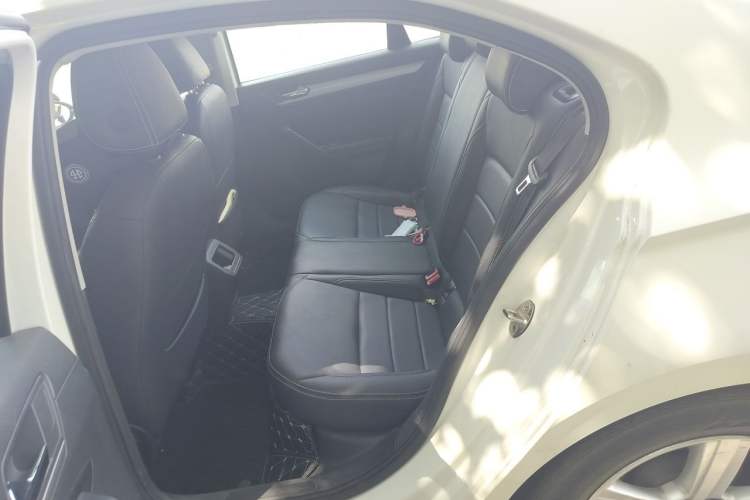 Used Volkswagen Lamando 2017 230TSI DSG Fashion Edition Left Rear Seat