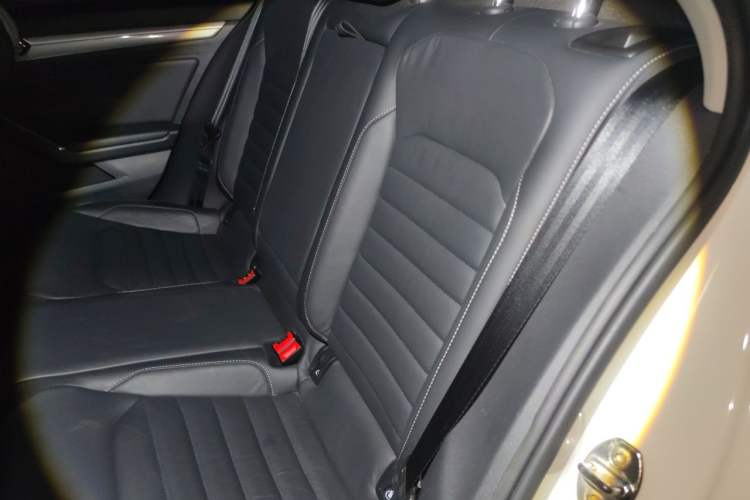 Used Volkswagen Lamando 2017 280TSI DSG Comfort Edition Left Rear Seat