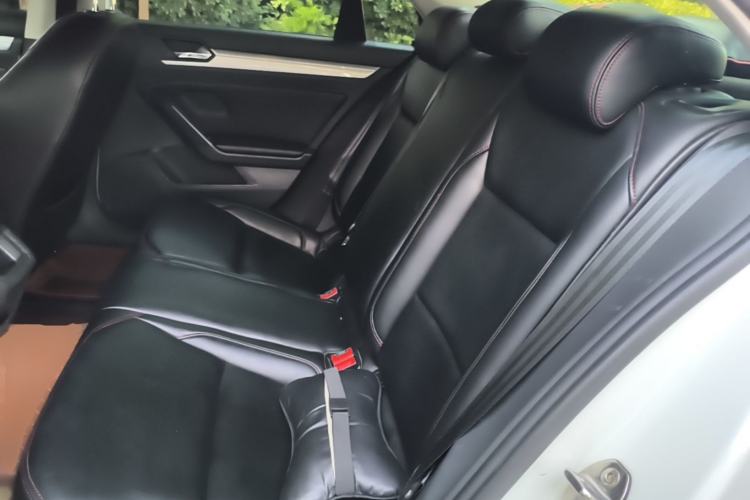 Used Volkswagen Lamando 2017 230TSI DSG Fashion Edition Left Rear Seat