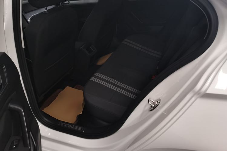 Used Volkswagen Lamando 2017 230TSI DSG Fashion Edition Left Rear Seat