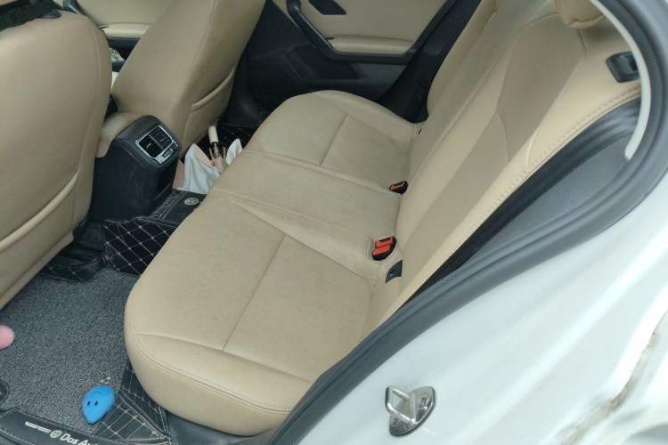 Used Volkswagen Lamando 2017 230TSI DSG Fashion Edition Left Rear Seat