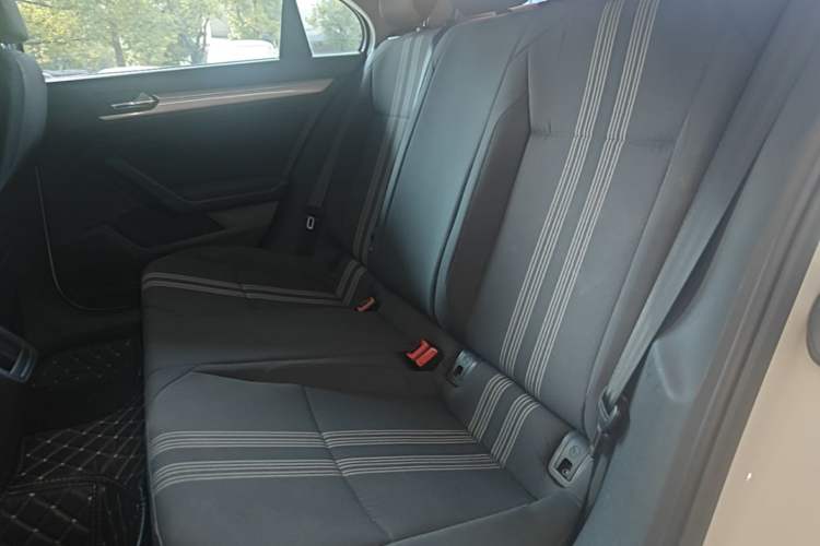 Used Volkswagen Lamando 2017 230TSI DSG Fashion Edition Left Rear Seat