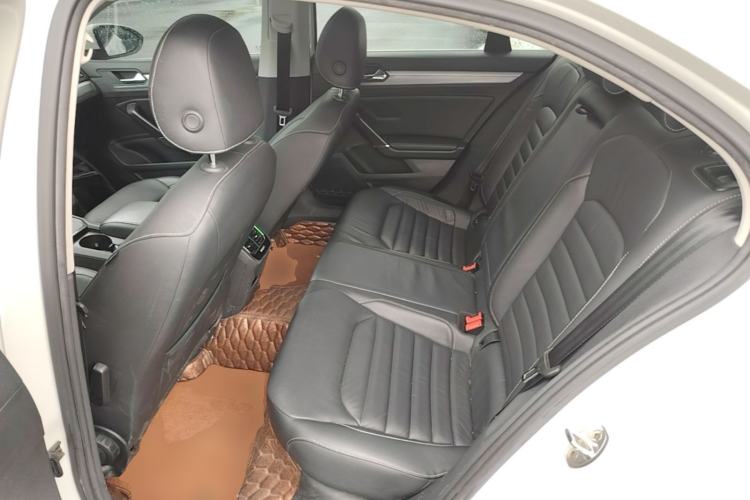 Used Volkswagen Lamando 2017 280TSI DSG Comfort Edition Left Rear Seat