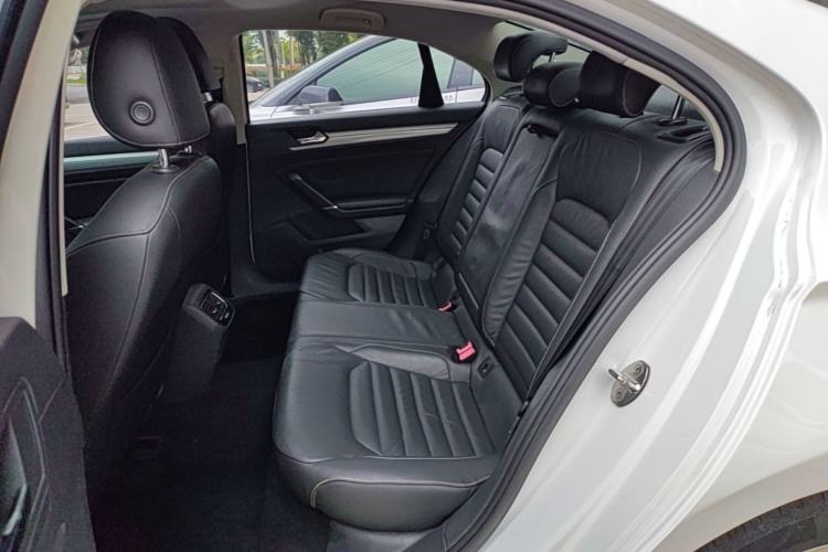 Used Volkswagen Lamando 2017 280TSI DSG Comfort Edition Left Rear Seat