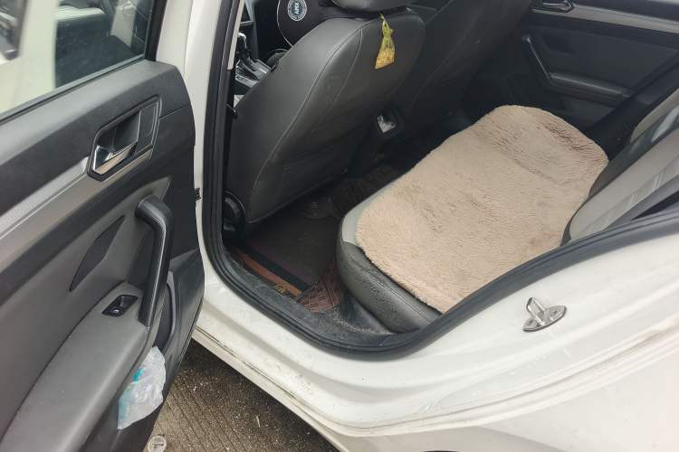Used Volkswagen Lamando 2017 230TSI DSG Fashion Edition Left Rear Seat