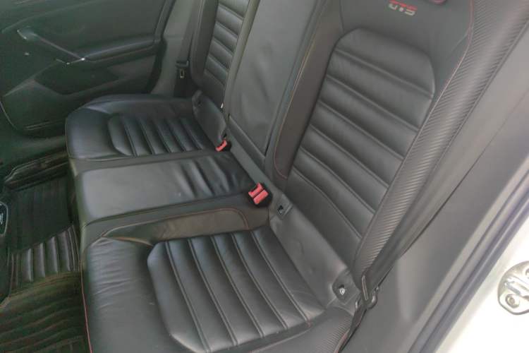 Used Volkswagen Lamando 2017 2.0T GTS Left Rear Seat