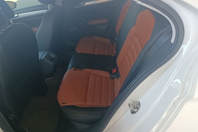 Used Volkswagen Lamando 2017 230TSI DSG Fashion Edition Left Rear Seat