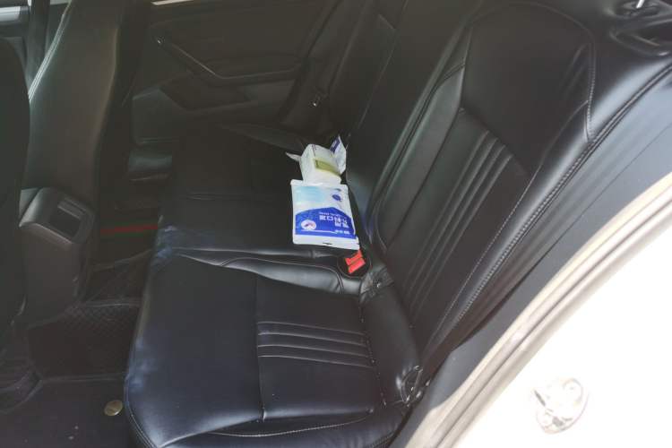 Used Volkswagen Lamando 2017 230TSI DSG Fashion Edition Left Rear Seat